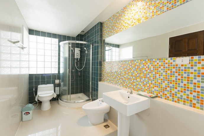 Imagen de la habitación del Hotel Kiang Talay Resort. Foto 18