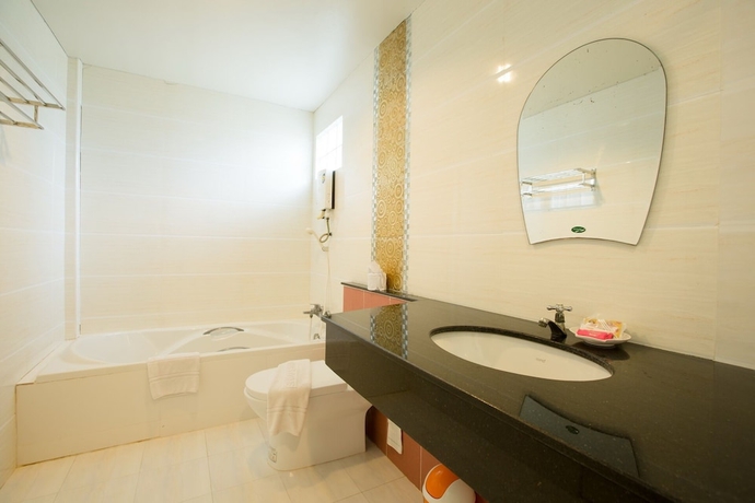 Imagen de la habitación del Hotel Kiang Talay Resort. Foto 19