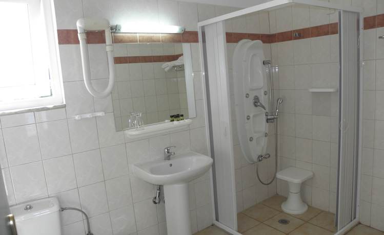Imagen de la habitación del Hotel Kiani Akti, Aigialeia. Foto 18
