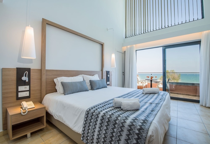 Imagen de la habitación del Hotel Kiani Beach Resort Family. Foto 12