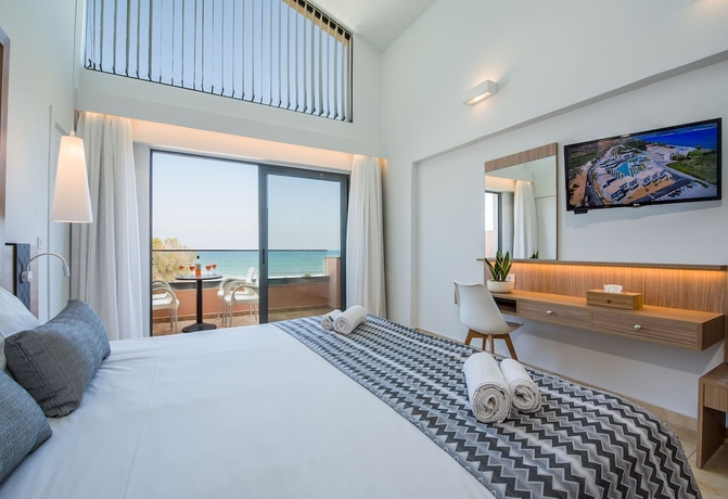 Imagen de la habitación del Hotel Kiani Beach Resort Family. Foto 14