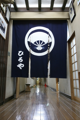 Imagen de los interiores del Hotel Kibune Hiroya. Foto 15