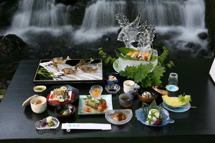 Imagen del bar/restaurante del Hotel Kibune Hiroya. Foto 6