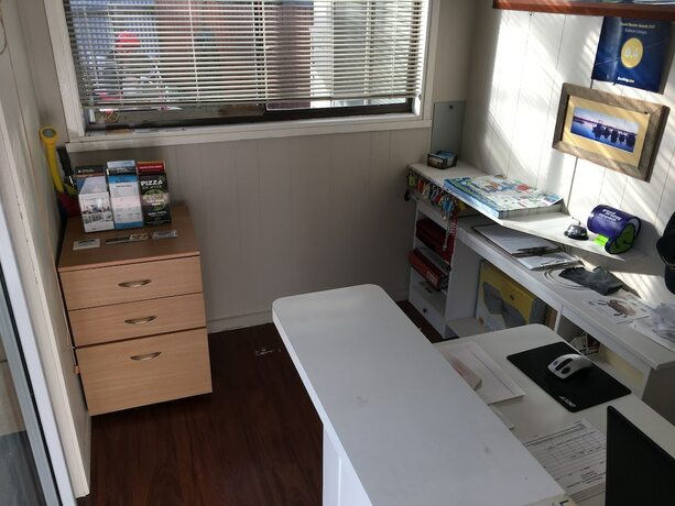 Imagen general del Hotel Kickback Cottages. Foto 3