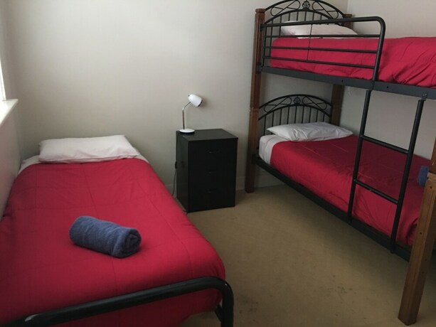 Imagen de la habitación del Hotel Kickback Cottages. Foto 13