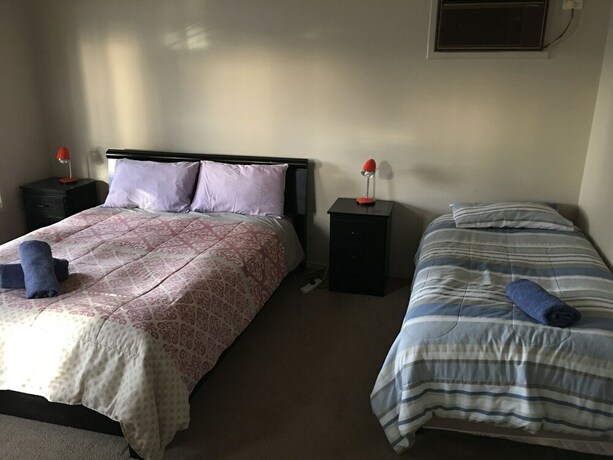 Imagen de la habitación del Hotel Kickback Cottages. Foto 28