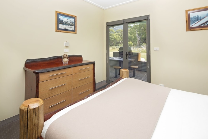 Imagen de la habitación del Hotel Kickenback Chalet - Contemporary chalet in the heart of Crackenback. Foto 9