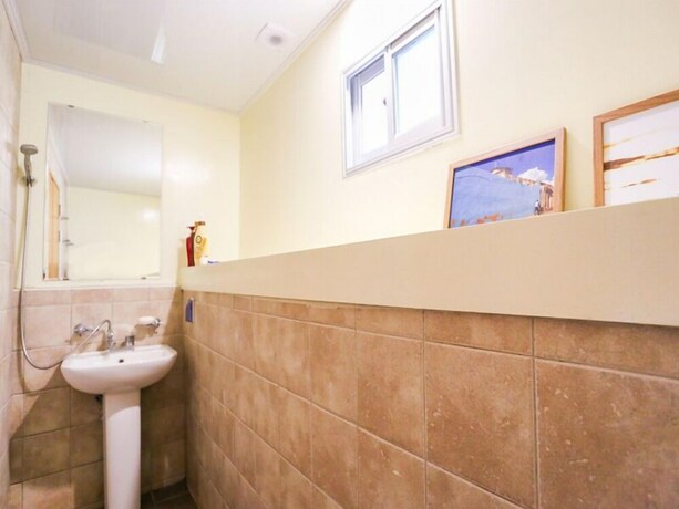 Imagen de la habitación del Hotel Kidari Guesthouse. Foto 18