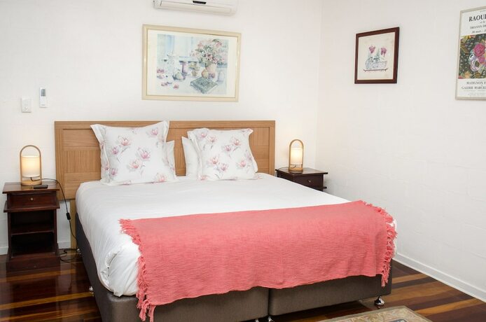 Imagen general del Hotel Kidd Street Cottages. Foto 2