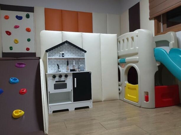 Imagen de la habitación del Hotel Kids House. Foto 10