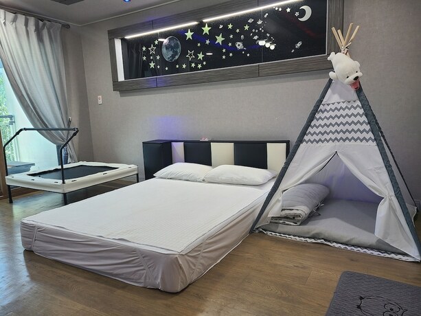 Imagen de la habitación del Hotel Kids House. Foto 12