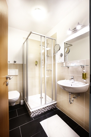 Imagen de la habitación del Hotel Kiel By Golden Tulip. Foto 8