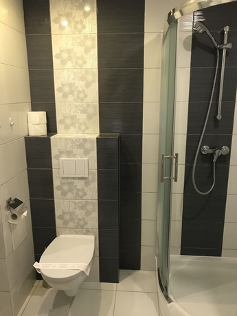 Imagen de la habitación del Hotel Kielczanka. Foto 9