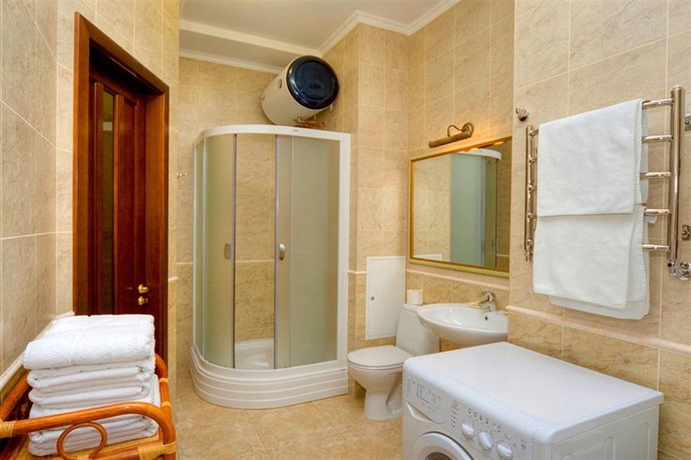 Imagen de la habitación del Hotel Kievinn. Foto 3