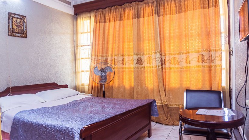Imagen de la habitación del Hotel Kigali Holiday. Foto 8