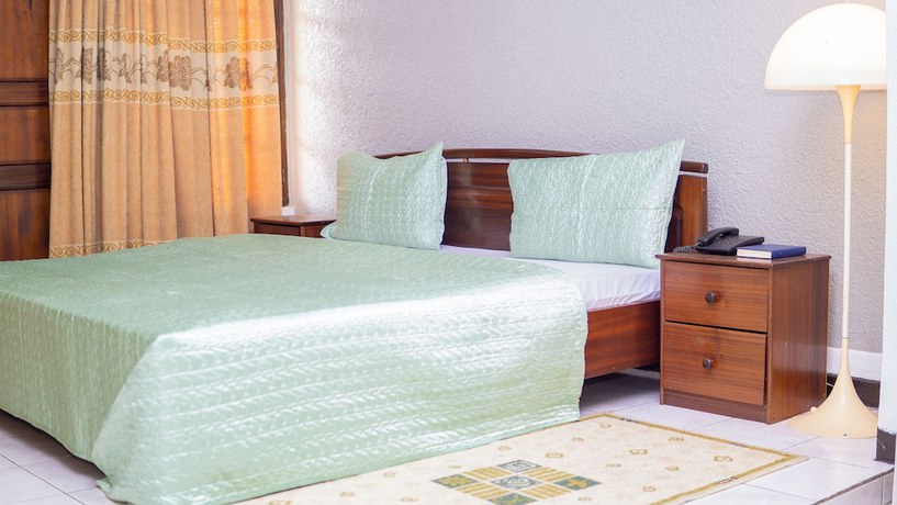 Imagen de la habitación del Hotel Kigali Holiday. Foto 9