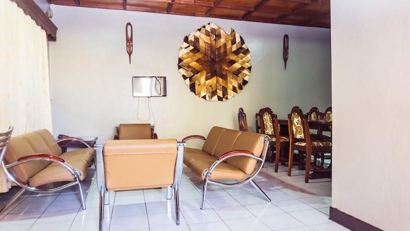Imagen de la habitación del Hotel Kigali Holiday. Foto 10