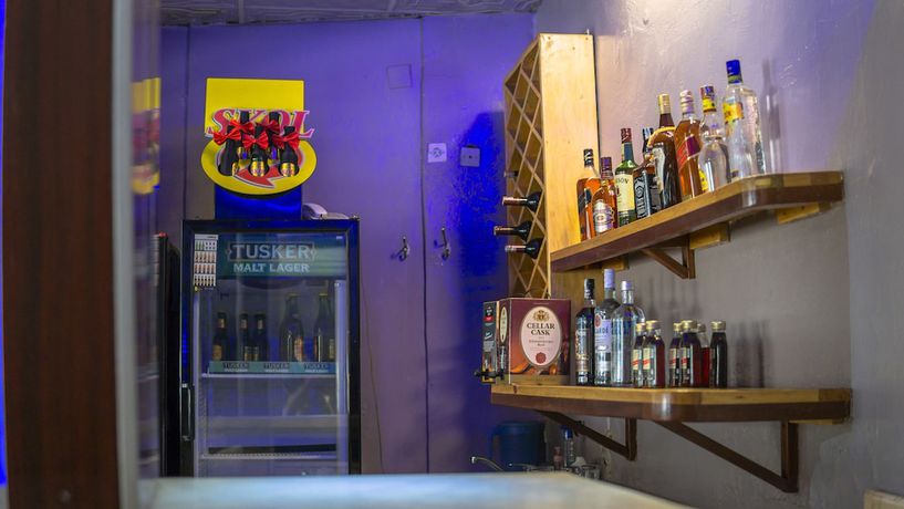 Imagen del bar/restaurante del Hotel Kigali Holiday. Foto 3