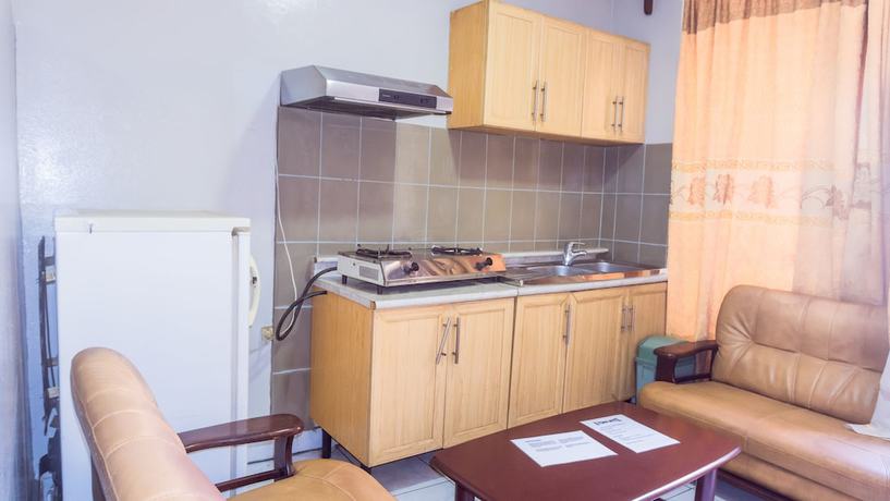 Imagen de la habitación del Hotel Kigali Holiday. Foto 11