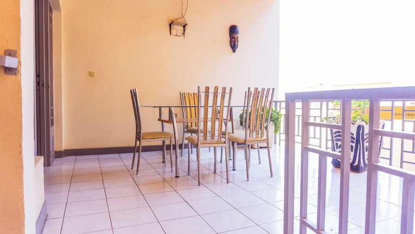 Imagen de la habitación del Hotel Kigali Holiday. Foto 13