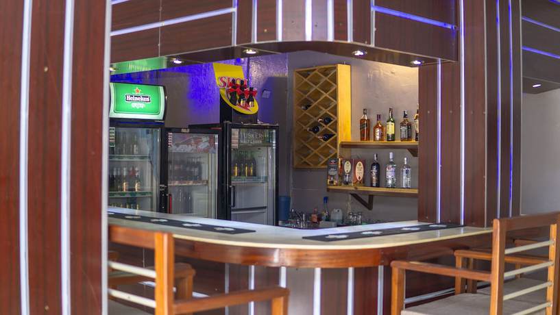 Imagen del bar/restaurante del Hotel Kigali Holiday. Foto 5