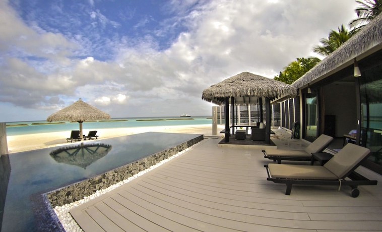 Imagen de la habitación del Hotel Kihaa Maldives. Foto 6