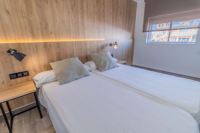 Imagen de la habitación del Hotel Kika. Foto 8