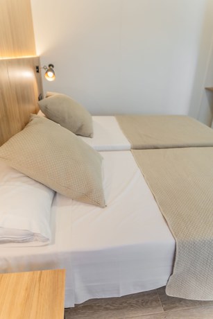 Imagen de la habitación del Hotel Kika. Foto 15