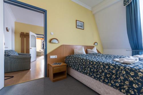 Imagen de la habitación del Hotel Kikelet Club. Foto 6