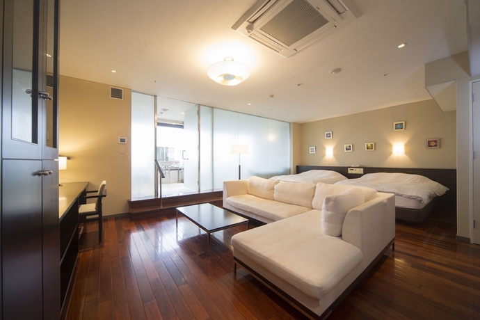 Imagen de la habitación del Hotel Kikunan Onsen Ubl. Foto 8