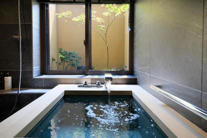 Imagen de la piscina del Hotel Kikunoya. Foto 19