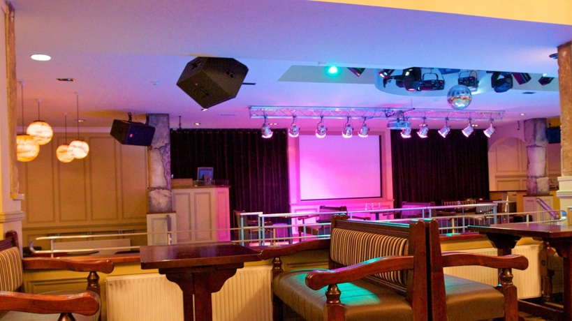 Imagen de los interiores del Hotel Kilford Arms. Foto 11