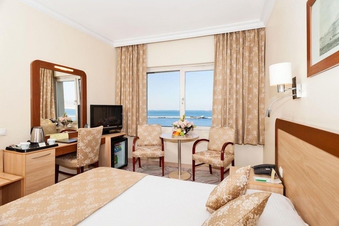 Imagen de la habitación del Hotel Kilim Otel Izmir. Foto 6