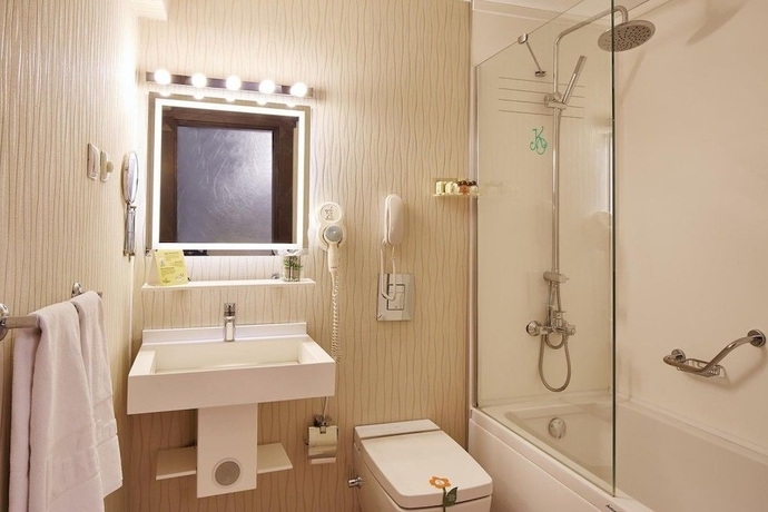 Imagen de la habitación del Hotel Kilim Otel Izmir. Foto 12