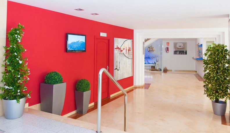 Imagen de los interiores del Hotel Kilimanjaro. Foto 9