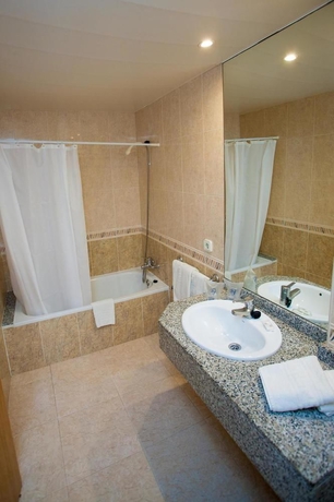 Imagen de la habitación del Hotel Kilimanjaro. Foto 5