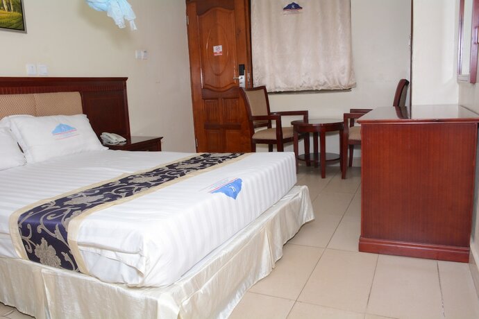 Imagen general del Hotel Kilimanjaro Inn. Foto 9