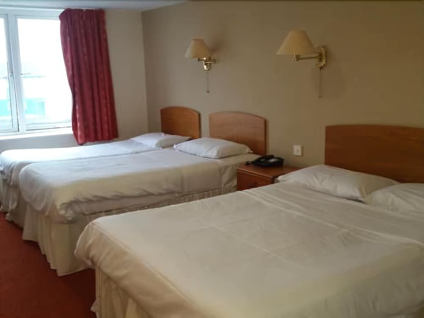 Imagen de la habitación del Hotel Kilkee Bay. Foto 15