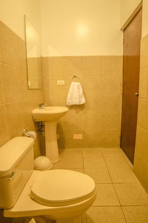 Imagen de la habitación del Hotel Killari. Foto 9