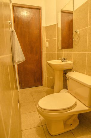 Imagen de la habitación del Hotel Killari. Foto 10