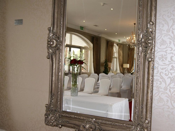 Imagen de los interiores del Hotel Killarney Oaks. Foto 8