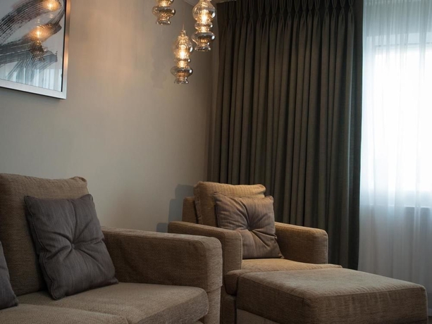 Imagen de los interiores del Hotel Killarney Oaks. Foto 16