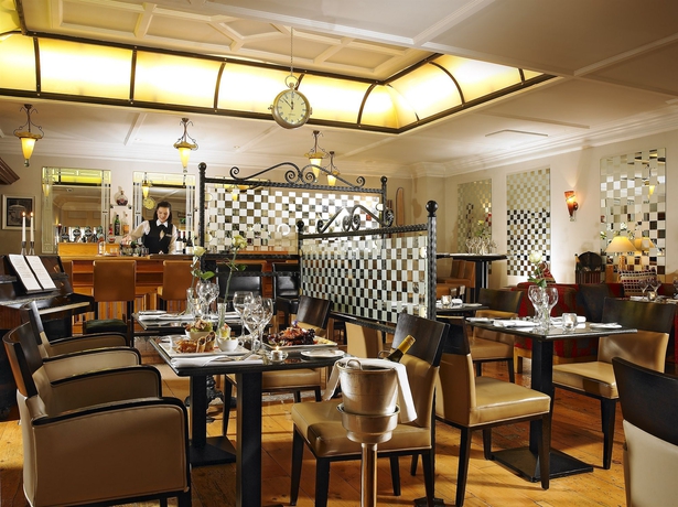 Imagen del bar/restaurante del Hotel Killarney Royal. Foto 5