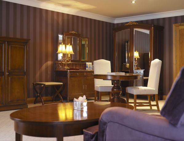 Imagen de la habitación del Hotel Killashee. Foto 11