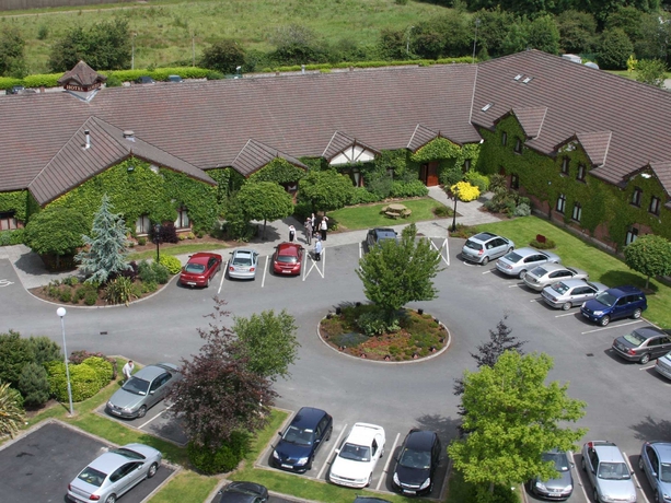Imagen de los exteriores del Hotel Kilmurry Lodge. Foto 7