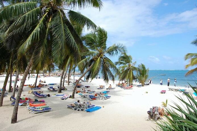Imagen general del Hotel Kilua Beach Resort. Foto 11