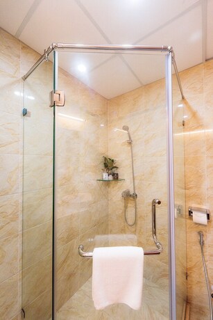 Imagen de la habitación del Hotel Kim Bao. Foto 27