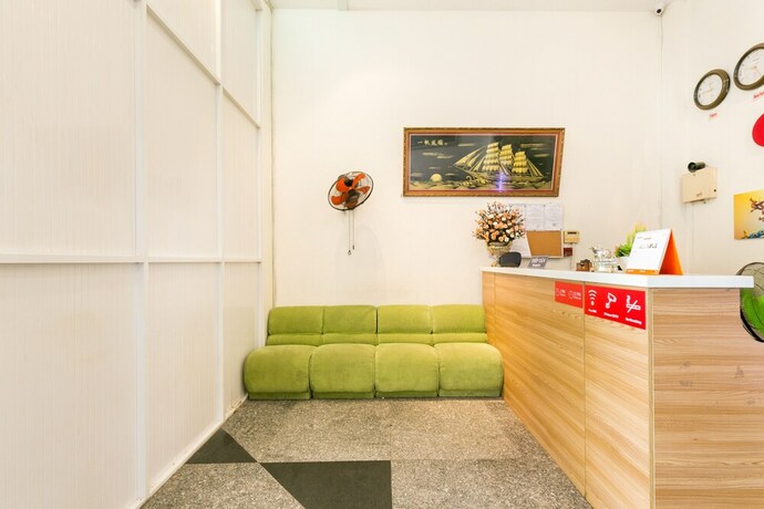 Imagen de los interiores del Hotel Kim Long. Foto 38