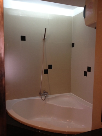 Imagen de la habitación del Hotel Kim Tho. Foto 9