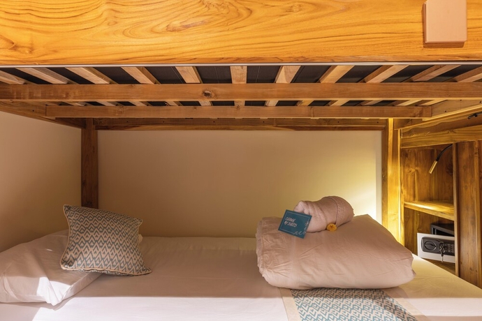 Imagen de la habitación del Hotel Kima Surf Camp Uluwatu. Foto 2